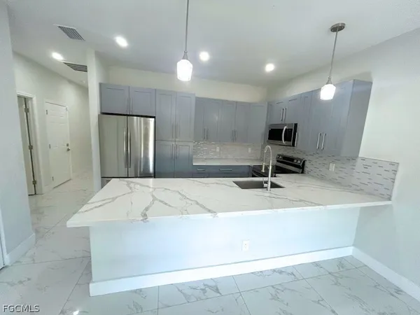 $1,600 | 398 Pennfield Avenue, Lehigh Acres, FL 33974