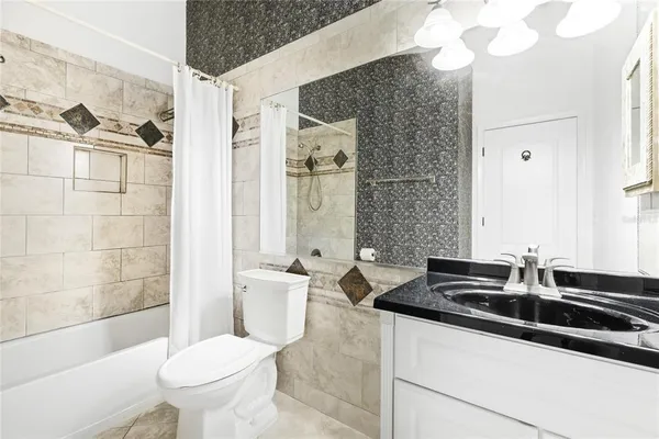 $345,000 | 1648 Starling Drive, Unit 202, Sarasota, FL 34231