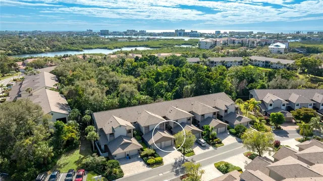 $399,000 | 1648 Starling Drive, Unit 202, Sarasota, FL 34231