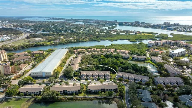 $399,000 | 1648 Starling Drive, Unit 202, Sarasota, FL 34231