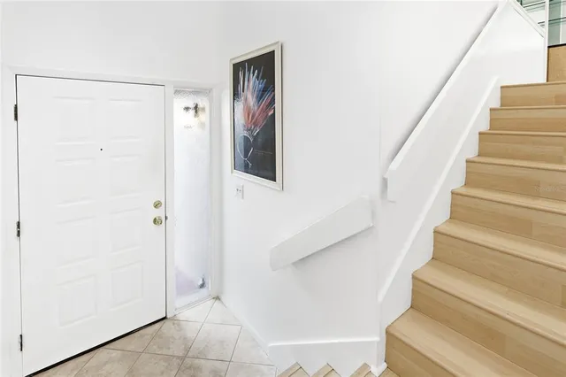 $399,000 | 1648 Starling Drive, Unit 202, Sarasota, FL 34231