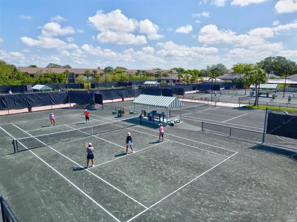 $345,000 | 1648 Starling Drive, Unit 202, Sarasota, FL 34231