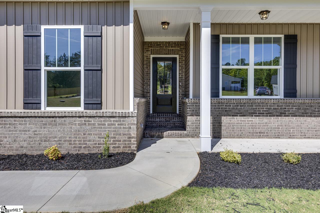 102 Powell Street Easley, SC 29640 - Photo 4 of 50