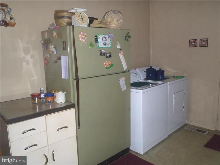 167 Wistar Road Fairless Hills, PA 19030 - Photo 7 of 17 Kitchen