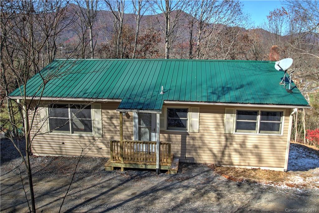 265 Mt Valley Road Waynesville, NC 28785 - Photo 1 of 21 Gallery Image 1