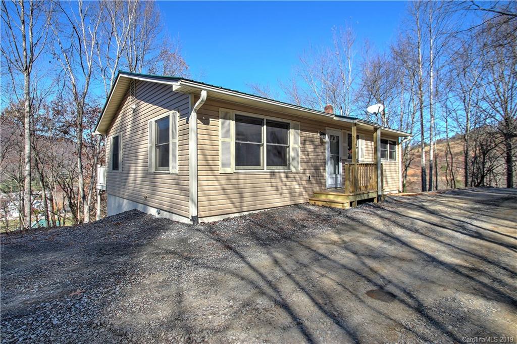 265 Mt Valley Road Waynesville, NC 28785 - Photo 3 of 21 Gallery Image 3