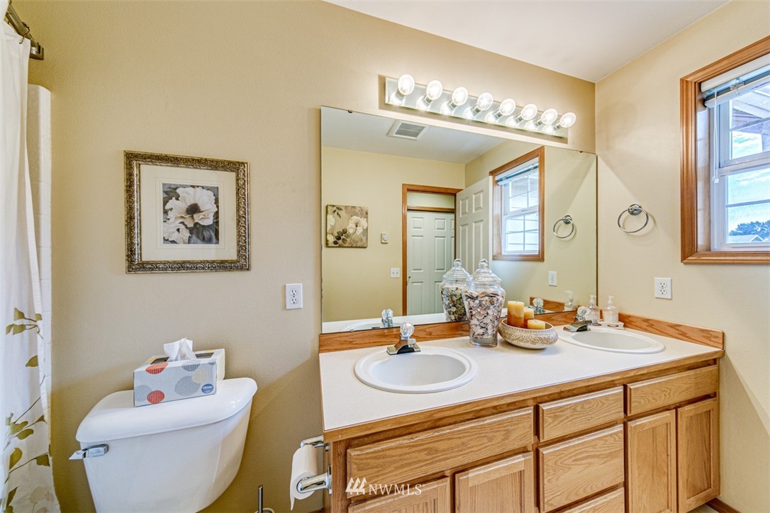 23117 9th Place West Bothell, WA 98021 - Photo 21 of 40