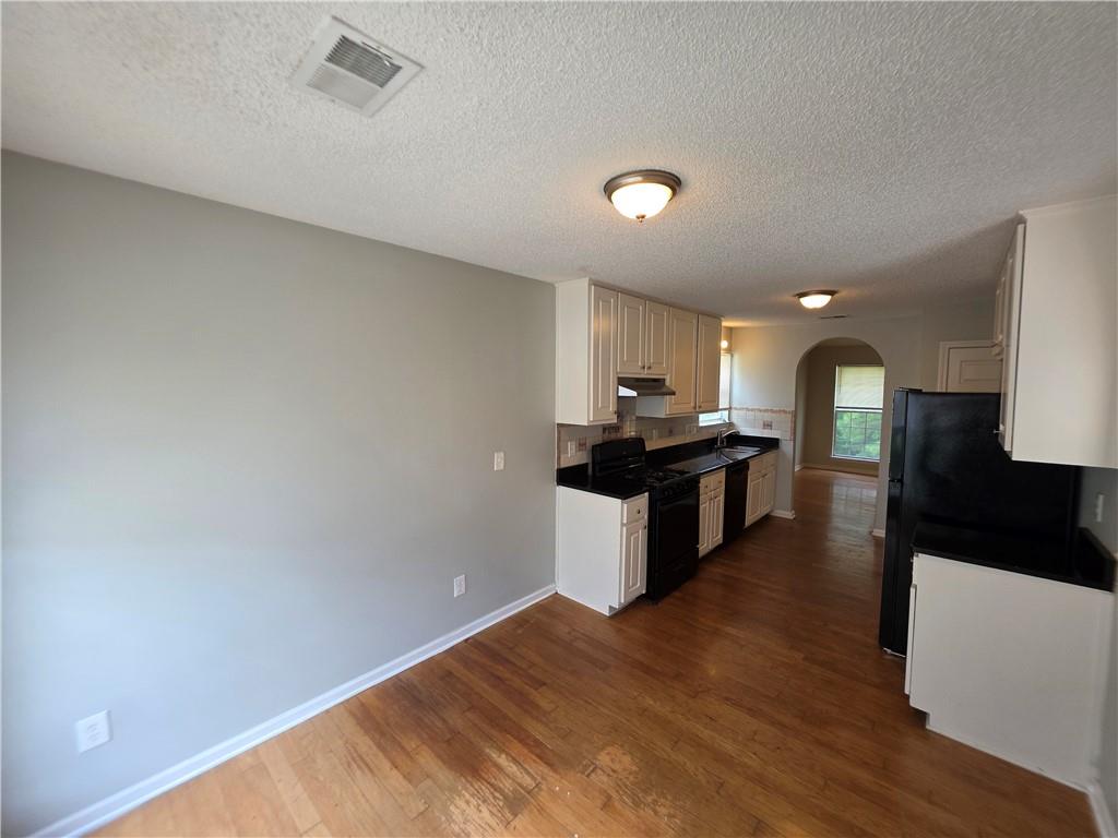 6924 Biscayne Rex, GA 30273 - Photo 7 of 33