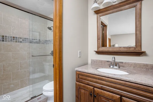 $312,500 | 33 Dominion Drive, Zionsville, IN 46077