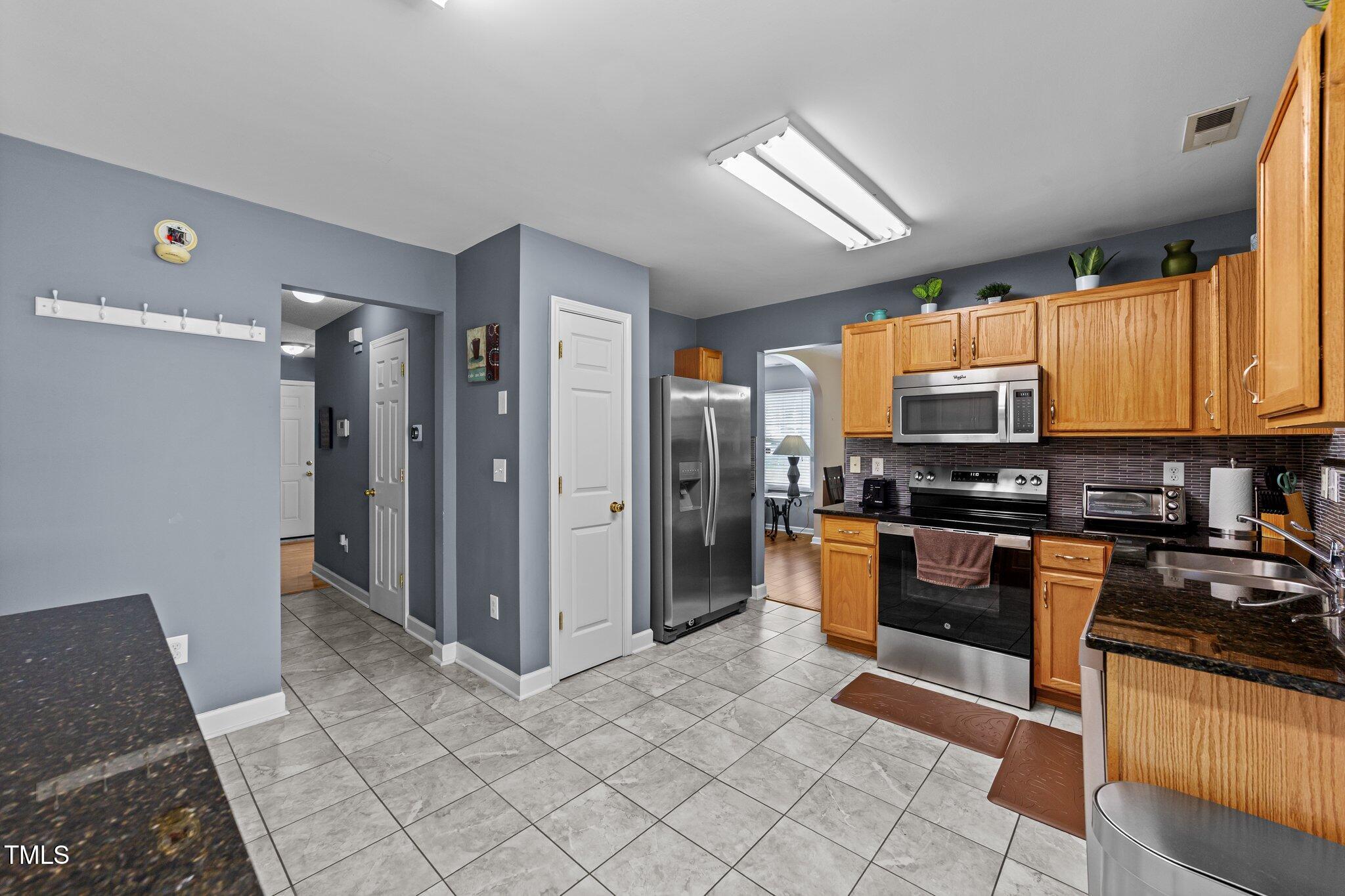 4221 Ivy Hill Road Raleigh, NC 27616 - Photo 13 of 35 12