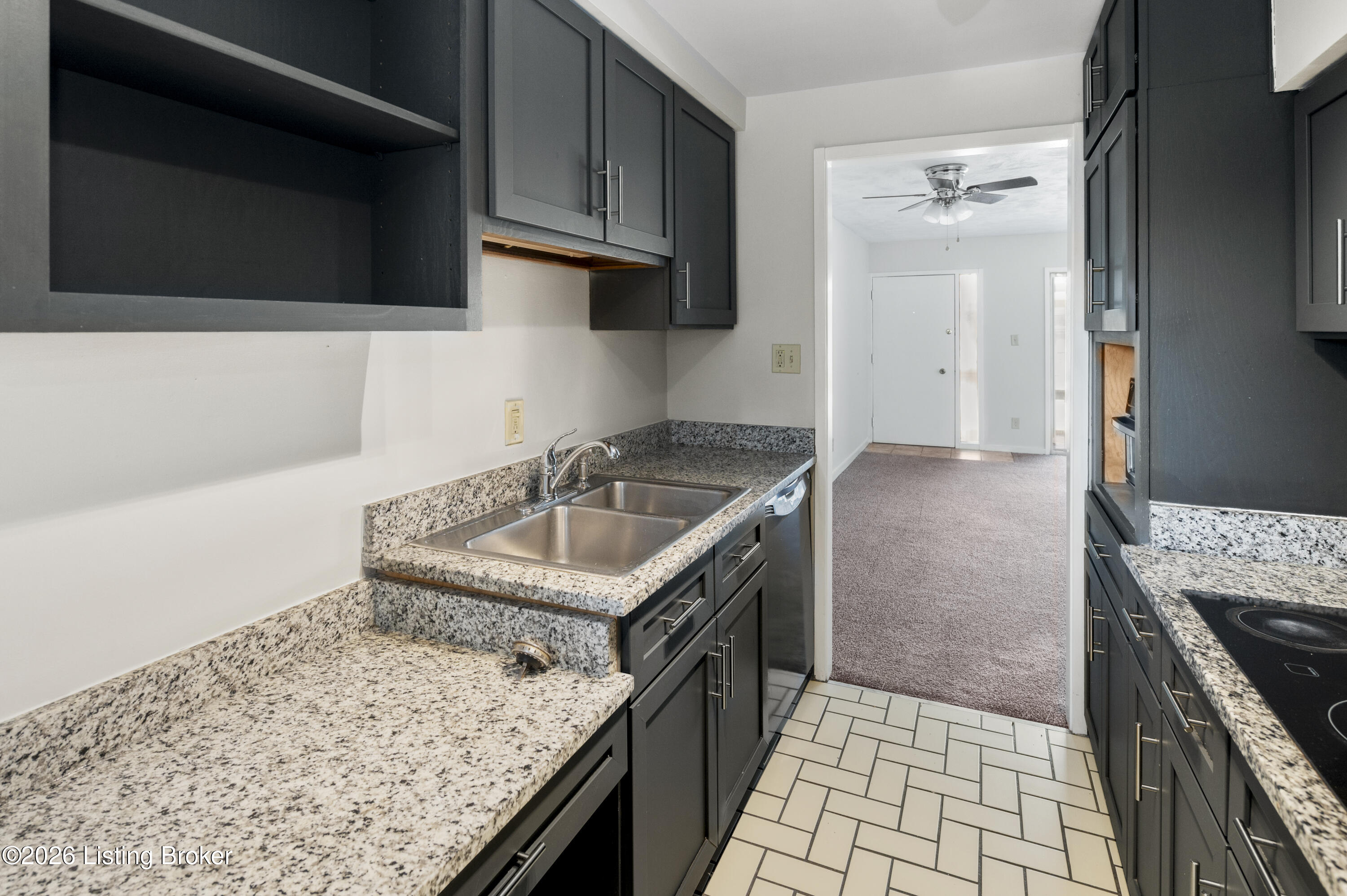 1040 Cherokee Road, Unit F6 Louisville, KY 40204 - Photo 9 of 18 1040CherokeeRdF6-7
