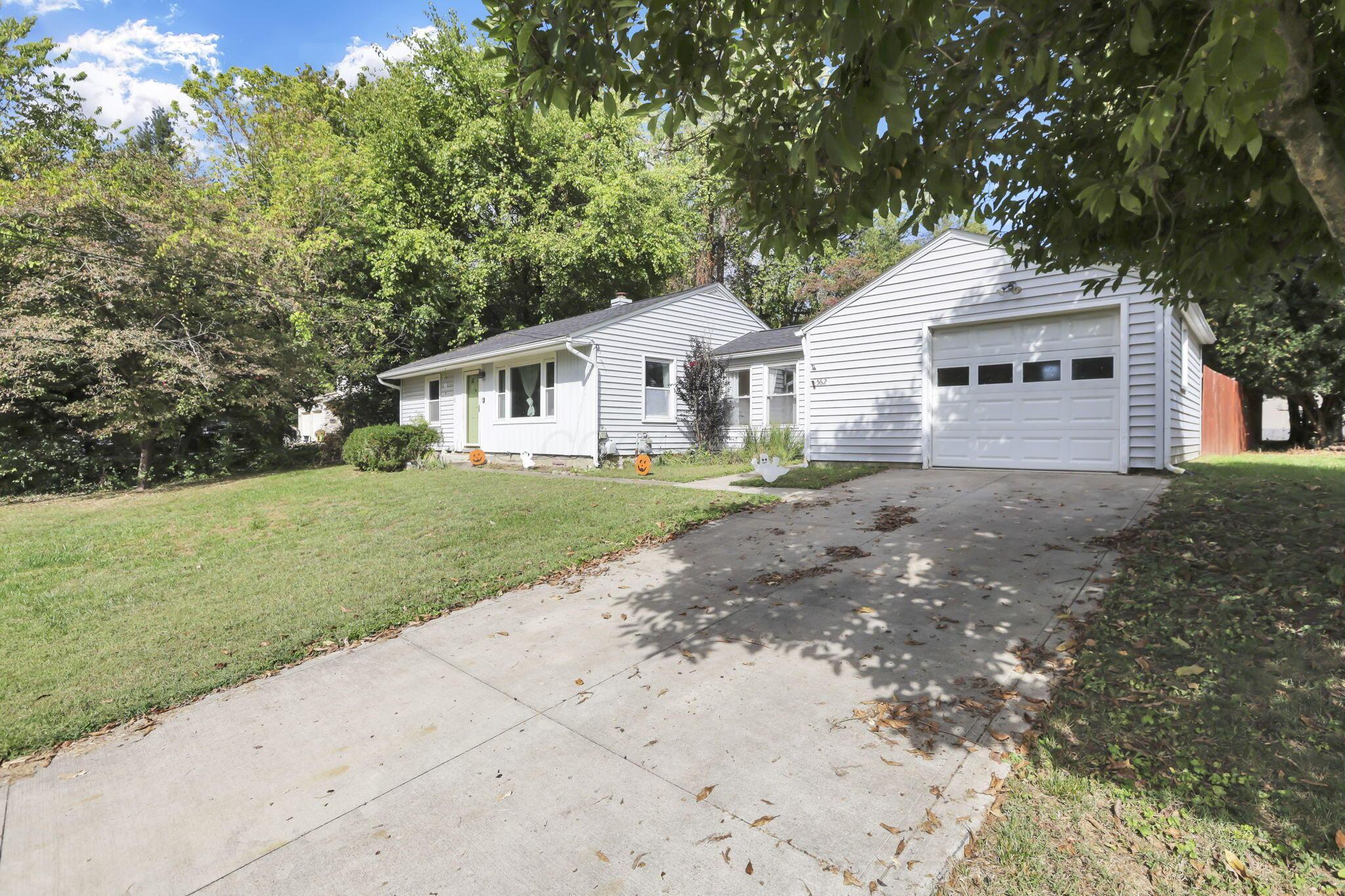 562 Jutlew Road Newark, OH 43055 - Photo 4 of 33 4-web-or-mls-939A1858