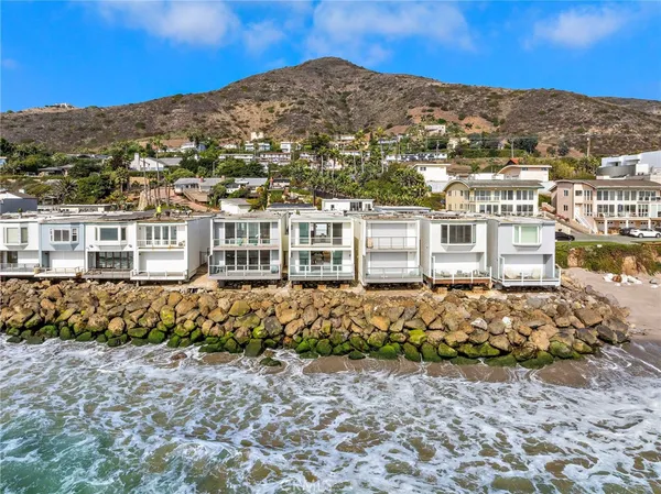 $10,990 | 11770 Pacific Coast Highway, Unit N, Malibu, CA 90265