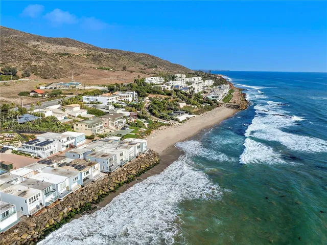 $10,990 | 11770 Pacific Coast Highway, Unit N, Malibu, CA 90265