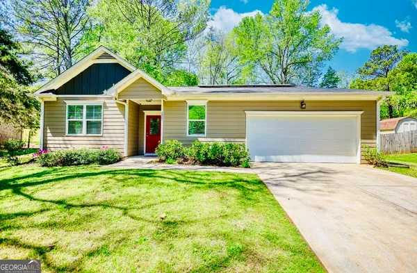 $325,000 | 6967 Knollwood Drive, Morrow, GA 30260