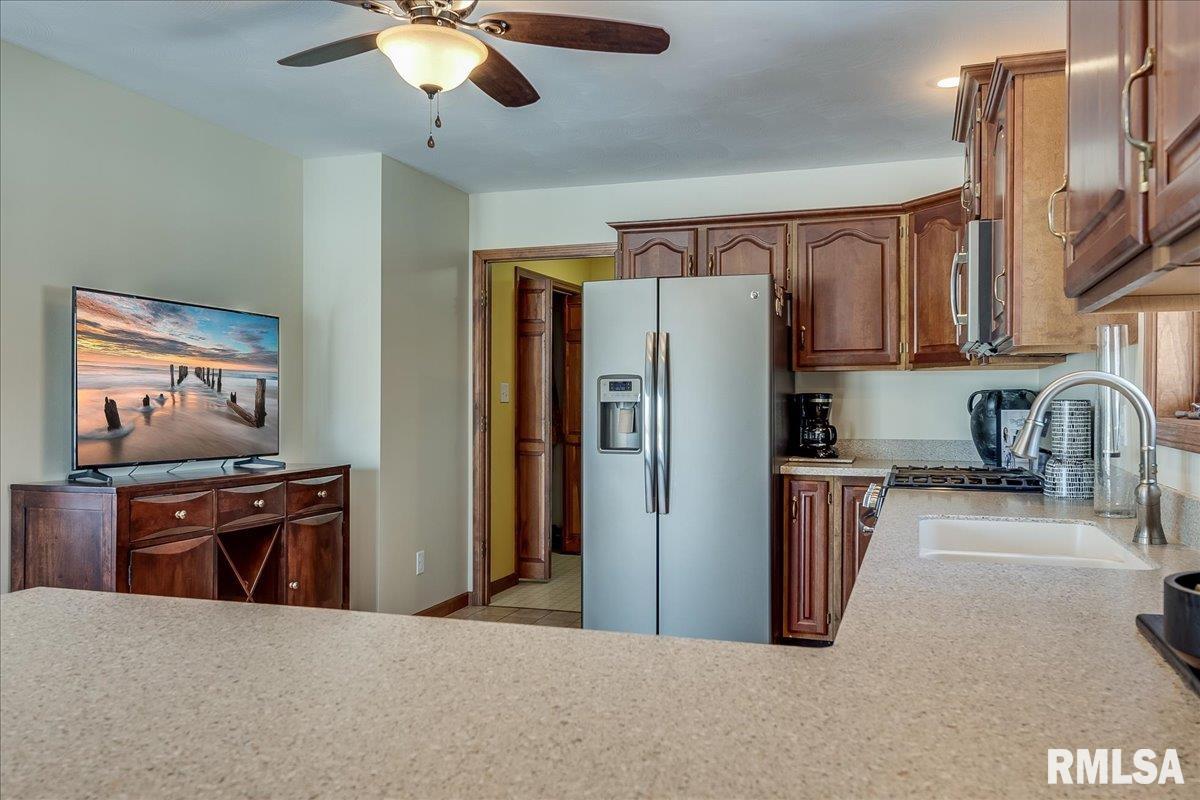 3124 Superior Drive Springfield, IL 62707 - Photo 14 of 42