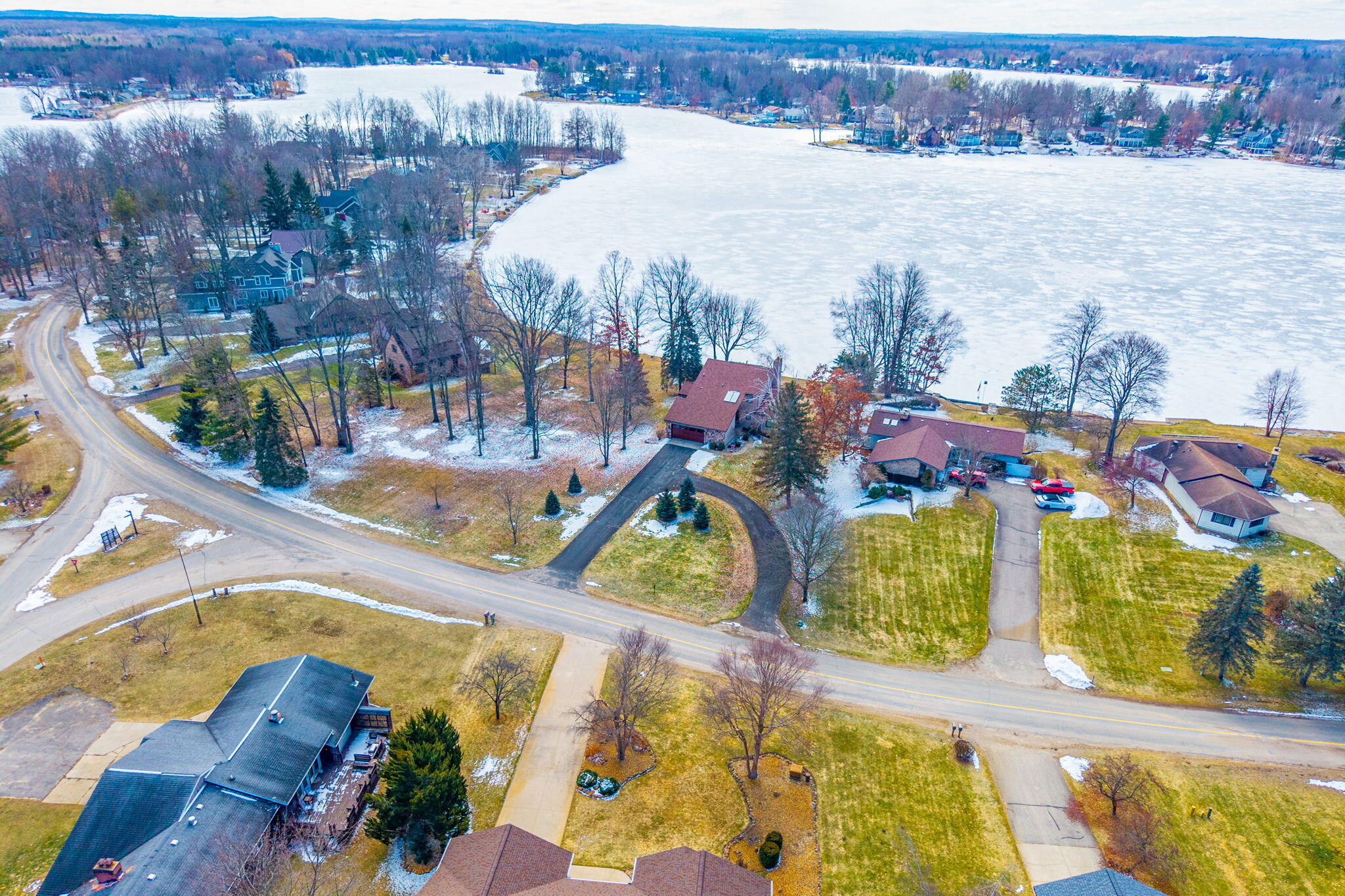 10845 East Royal Road Canadian Lakes, MI 49346 - Photo 48 of 54 42