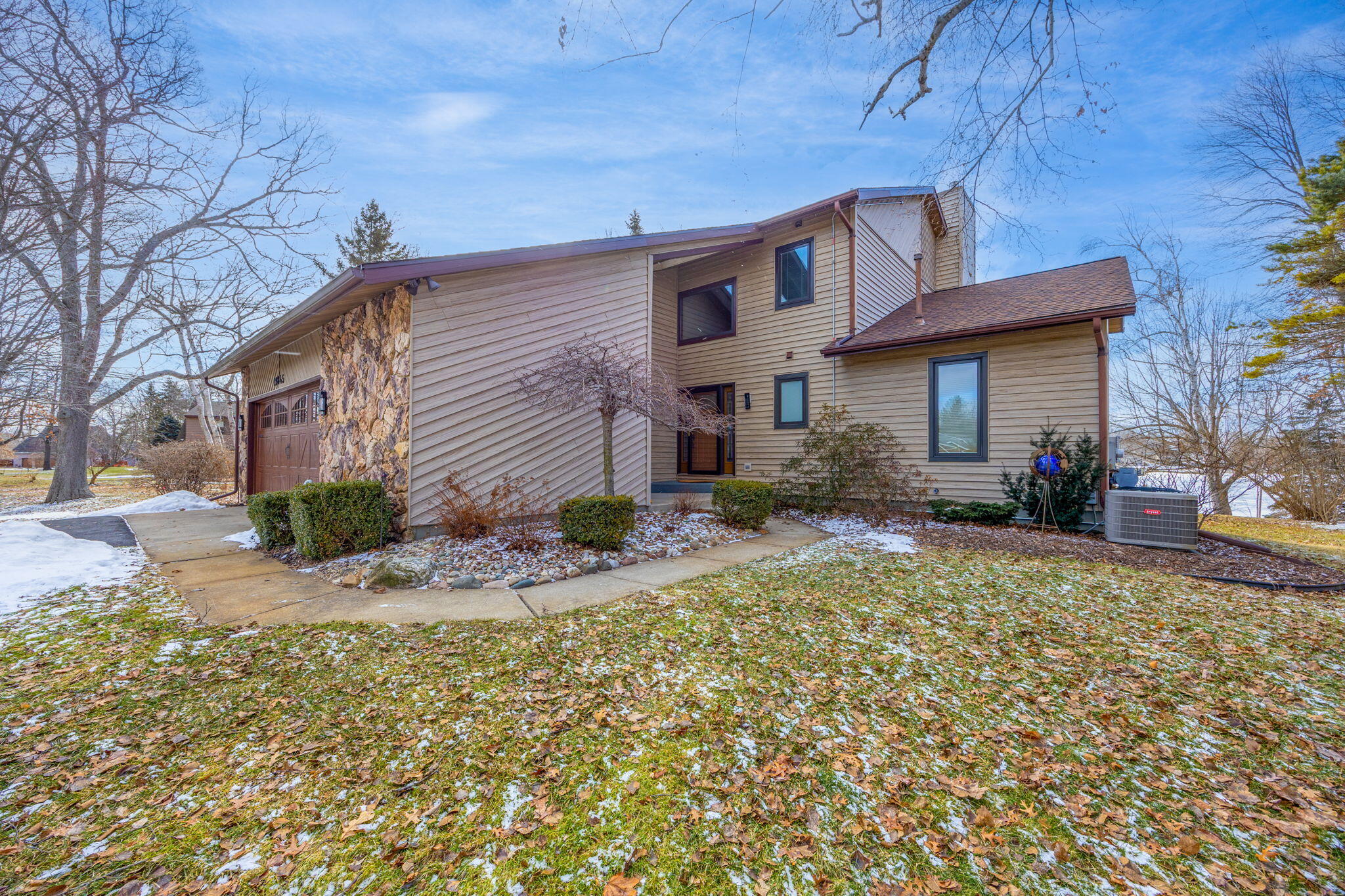 10845 East Royal Road Canadian Lakes, MI 49346 - Photo 8 of 54 1