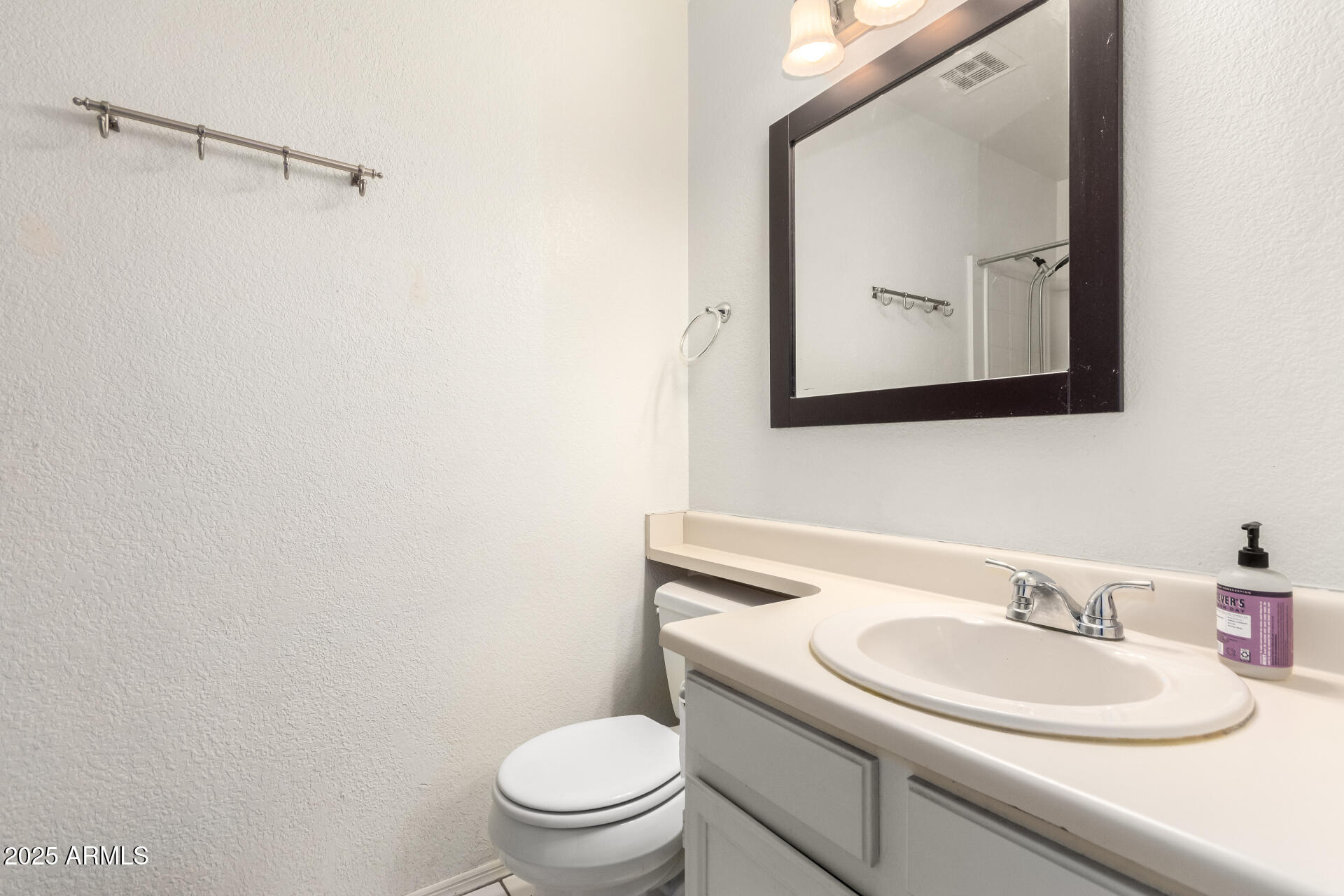 7977 West Wacker Road, Unit 171 Peoria, AZ 85381 - Photo 13 of 26 Private bathroom
