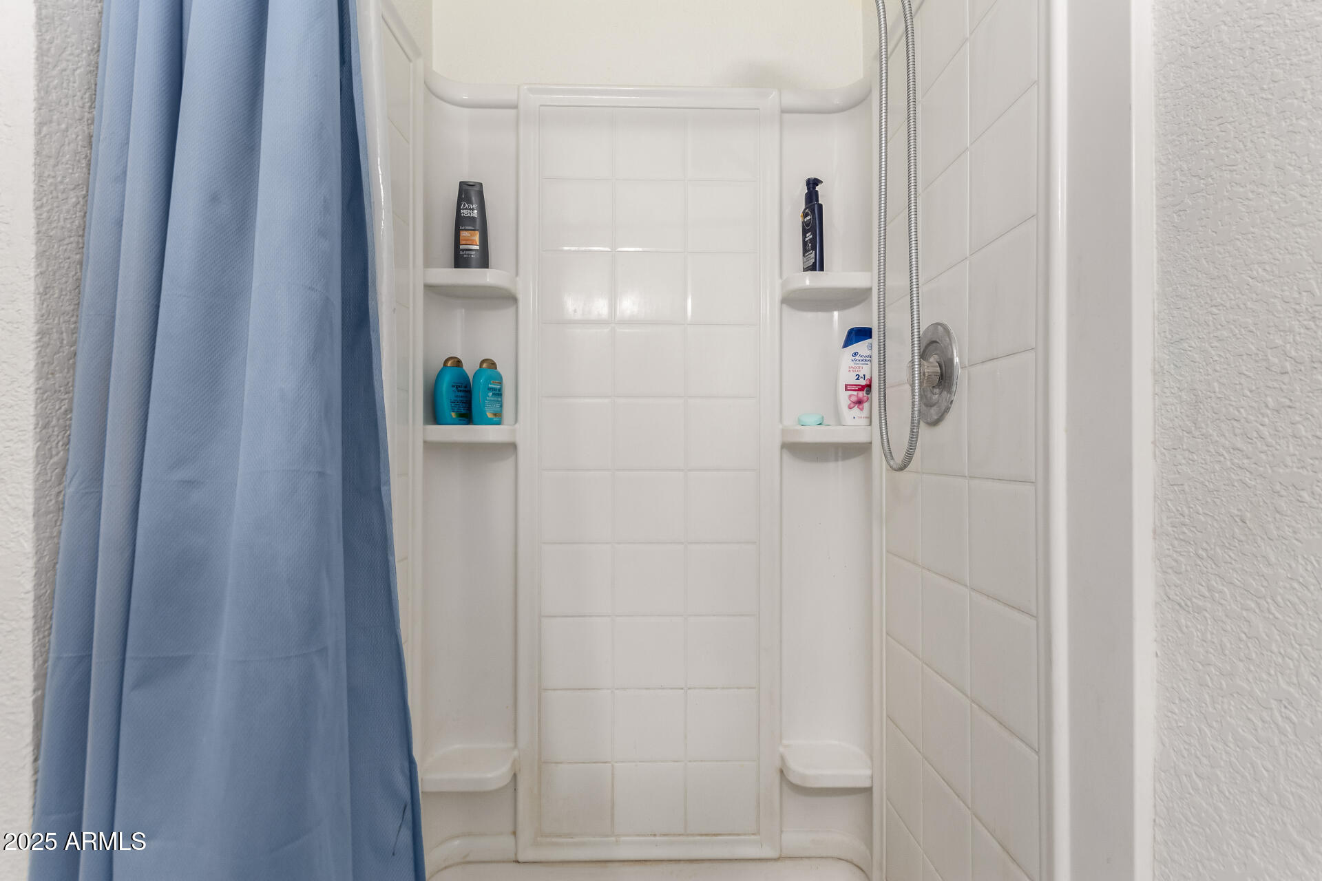 7977 West Wacker Road, Unit 171 Peoria, AZ 85381 - Photo 14 of 26 Walk in shower