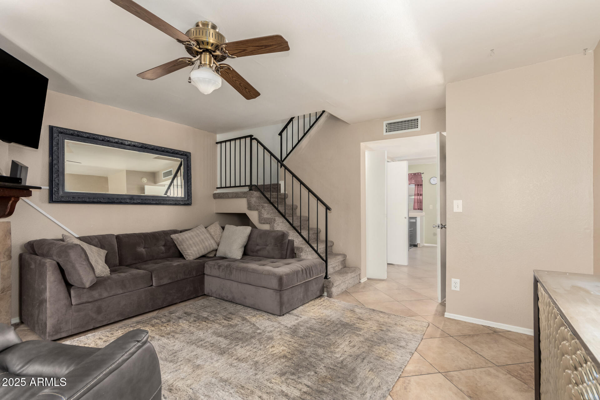 7977 West Wacker Road, Unit 171 Peoria, AZ 85381 - Photo 4 of 26 Ceiling fan