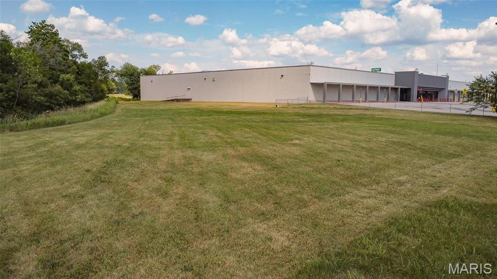 1505 Camp Jackson Road Cahokia, IL 62206 - Photo 2 of 23