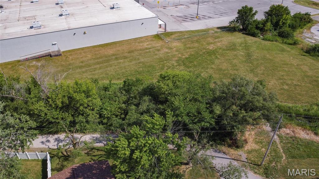 1505 Camp Jackson Road Cahokia, IL 62206 - Photo 4 of 23