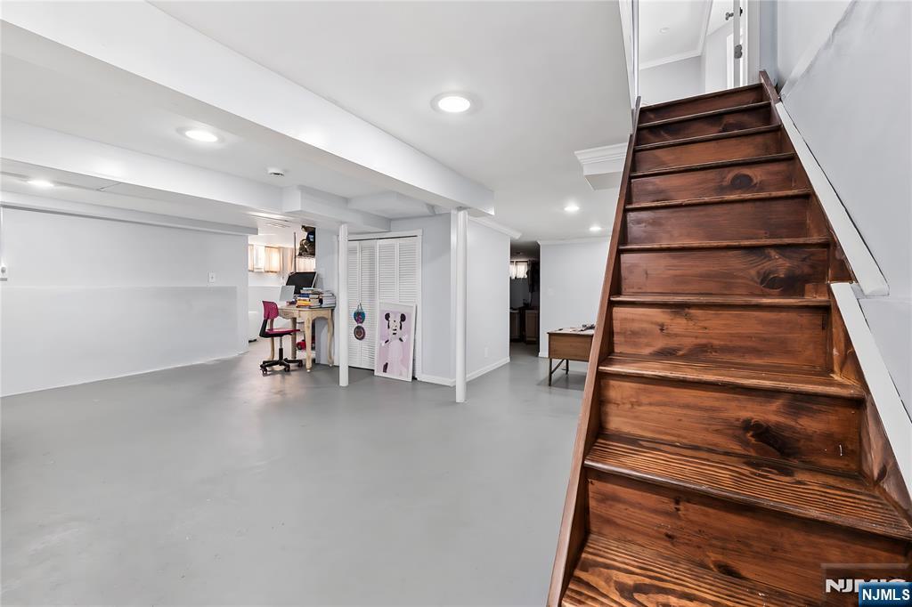 190 Totowa Road Totowa, NJ 07512 - Photo 24 of 34