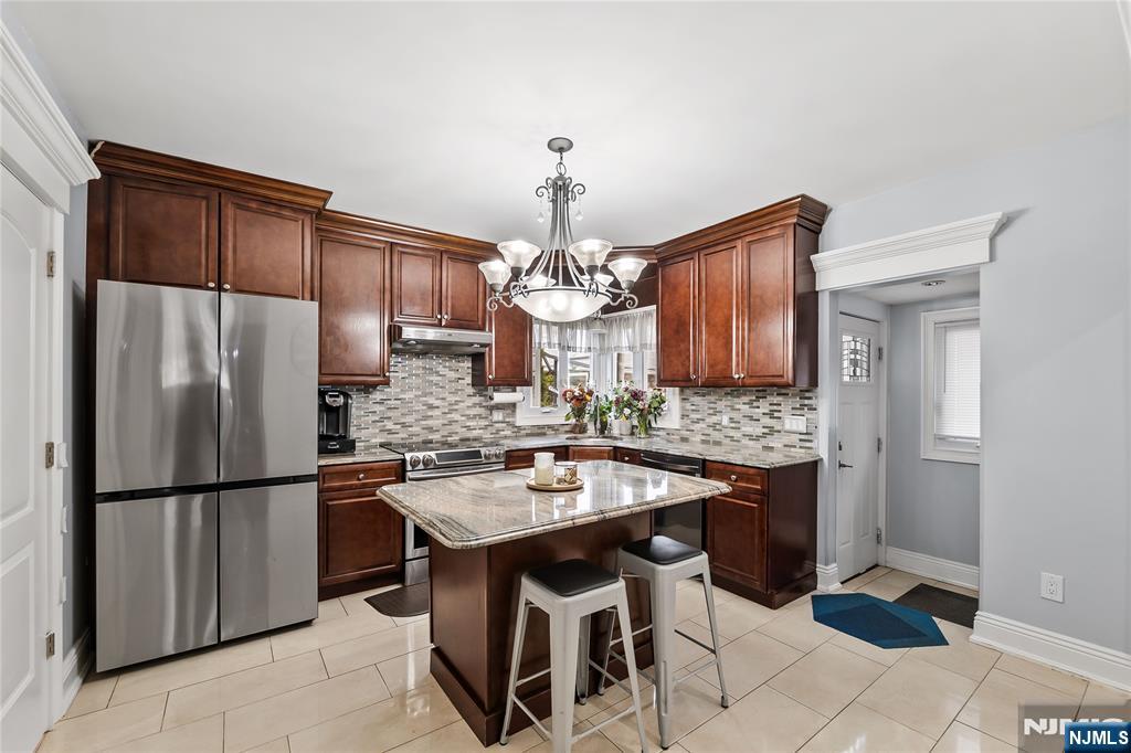 190 Totowa Road Totowa, NJ 07512 - Photo 7 of 34