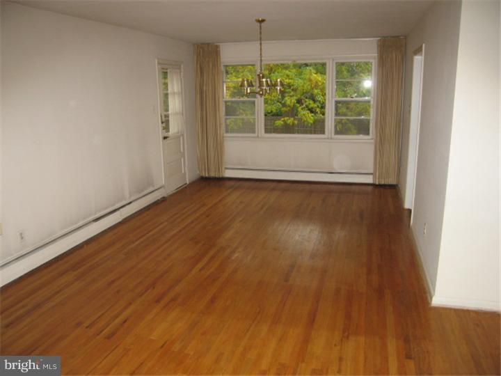 640 Cedar Grove Road Broomall, PA 19008 - Photo 13 of 16 Dining Room