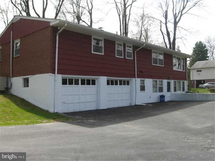 640 Cedar Grove Road Broomall, PA 19008 - Photo 3 of 16 Exterior Back