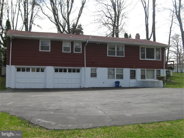 640 Cedar Grove Road Broomall, PA 19008 - Photo 4 of 16 Exterior Back