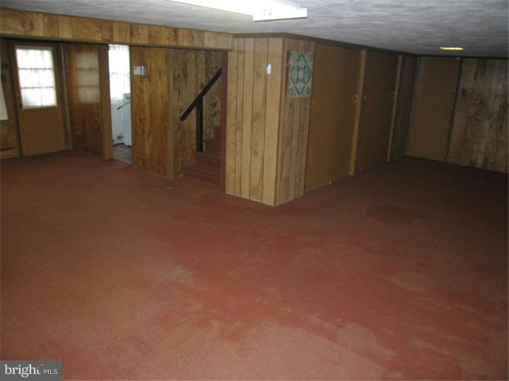640 Cedar Grove Road Broomall, PA 19008 - Photo 10 of 16 Basement - Finished