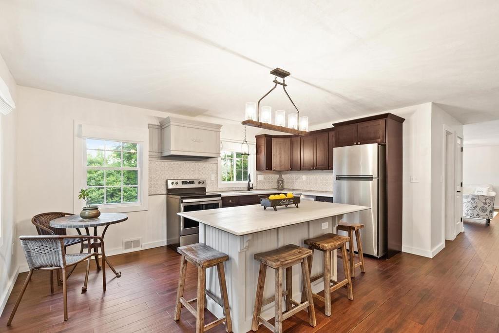 3 Larady Road Gloucester, MA 01930 - Photo 9 of 27 Gallery Image 9