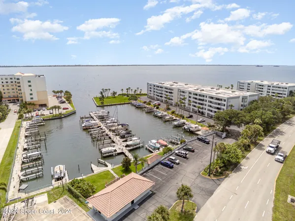 $2,400 | 5011 Dixie Highway Northeast, Unit 210, Palm Bay, FL 32905