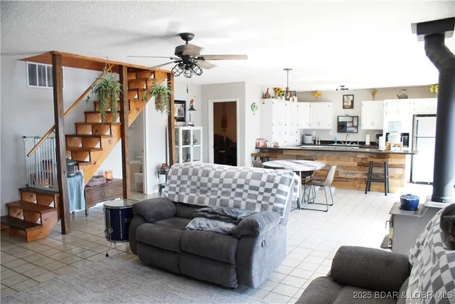 $694,000 | 29744 Clark Road, Gravois Mills, MO 65037