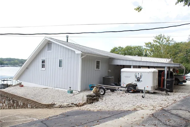 $694,000 | 29744 Clark Road, Gravois Mills, MO 65037