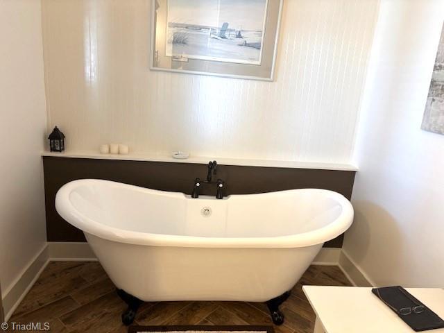 8958 Lasater Road Clemmons, NC 27012 - Photo 15 of 27 Clawfoot tub