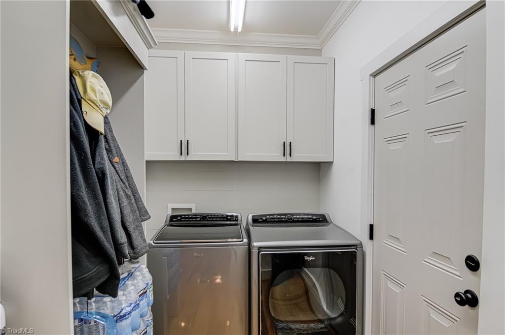 8958 Lasater Road Clemmons, NC 27012 - Photo 21 of 27 Laundry