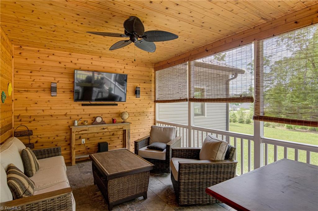 8958 Lasater Road Clemmons, NC 27012 - Photo 23 of 27 Screened-in porch