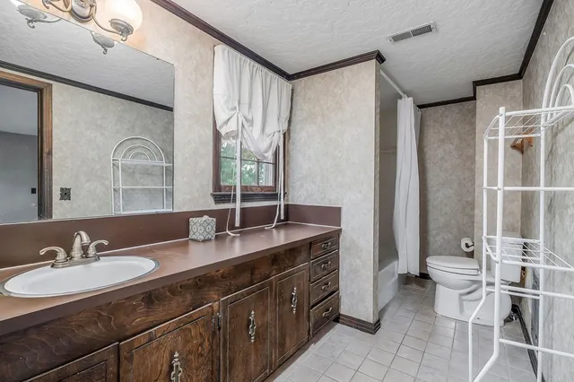 $2,100 | 420 Polk Street, Sparta, TN 38583