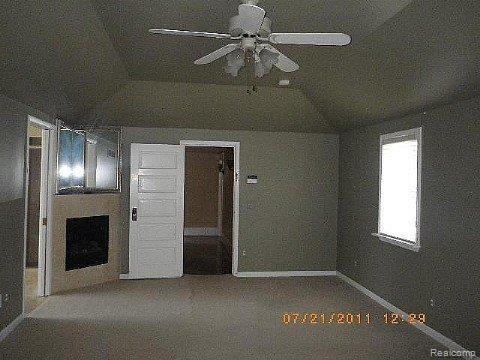 68 North Holcomb Road Clarkston, MI 48346 - Photo 13 of 19 IMGP3018_m