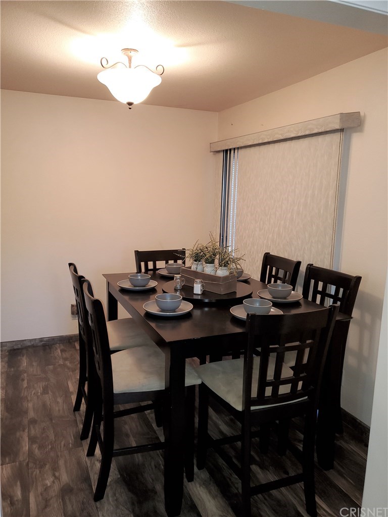 4817 Muirwood Court Simi Valley, CA 93063 - Photo 4 of 18