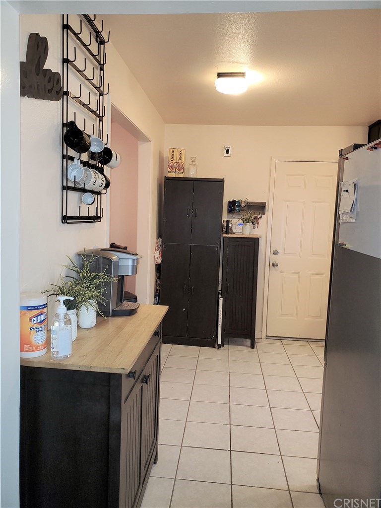 4817 Muirwood Court Simi Valley, CA 93063 - Photo 9 of 18