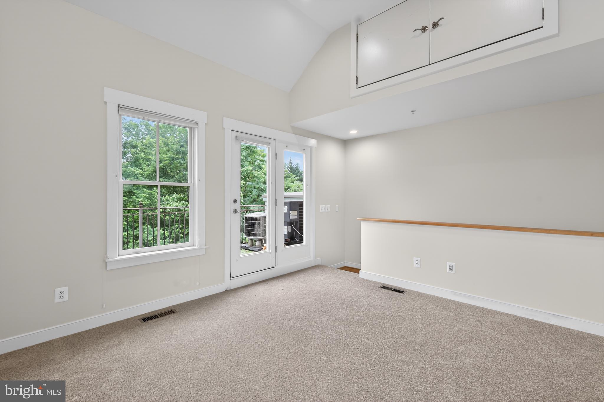 2711 Cassedy Street Silver Spring, MD 20910 - Photo 21 of 36 Office/ Family Room