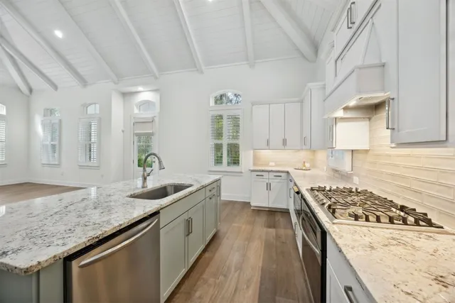 $918,000 | 1505 Lakeside Drive North, Fernandina Beach, FL 32034