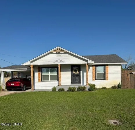 $2,250 | 1808 Chestnut Avenue, Panama City, FL 32405