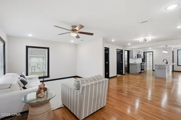 $2,250 | 1808 Chestnut Avenue, Panama City, FL 32405