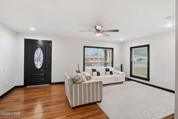 $2,250 | 1808 Chestnut Avenue, Panama City, FL 32405
