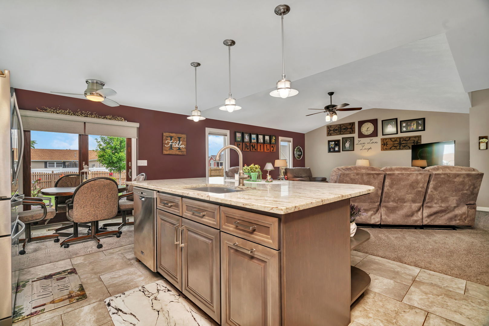80 East Spring Road Coal City, IL 60416 - Photo 14 of 38 a living room with furniture and a chandelier